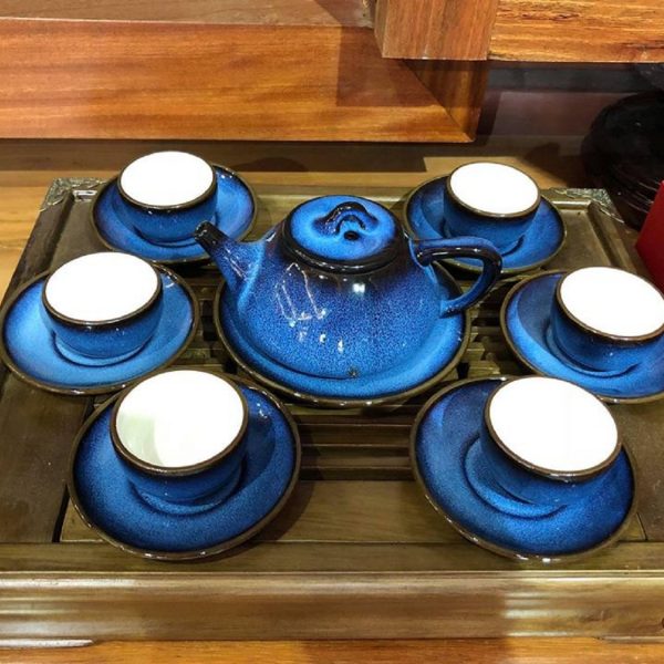 ceramic teapot