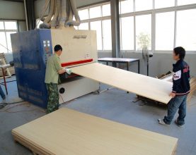bamboo panel production step 7 Cut into sheets and polish the surface