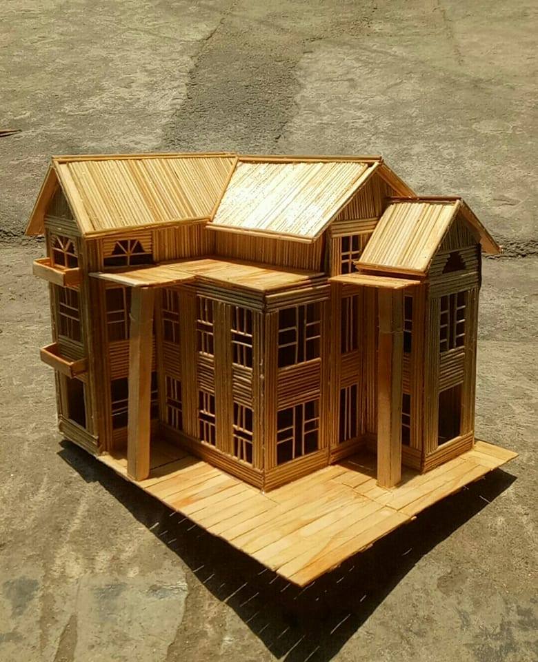round bamboo stick applied to the model 