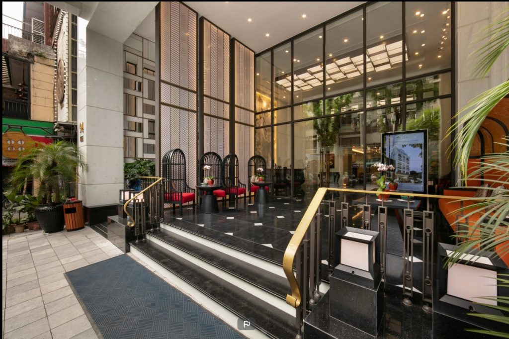 1. The Oriental Jade Hotel